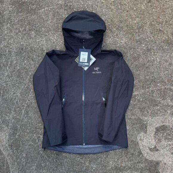 Arc'teryx Men's Black Jacket - Picture 1 of 4